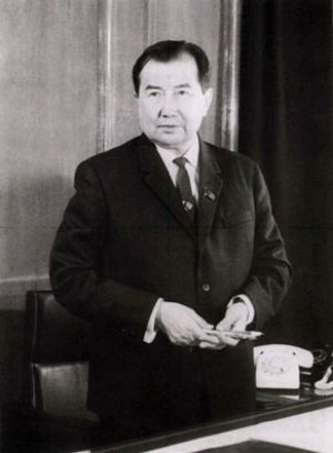 Masymkhan Beisebaevich Beisebaev.jpg